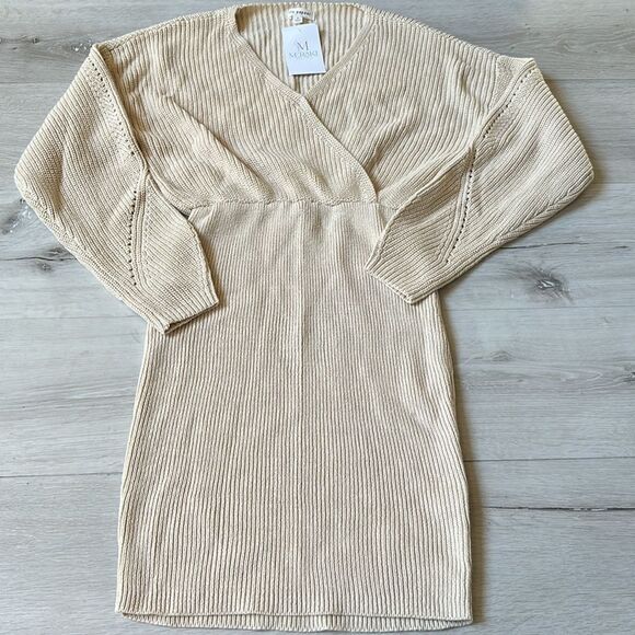 Blu Pepper Knit Eyelet Sweater Dress Light Tan SZ S NWT ( COLOR NOT SHOWN TAN ) - Picture 4 of 7